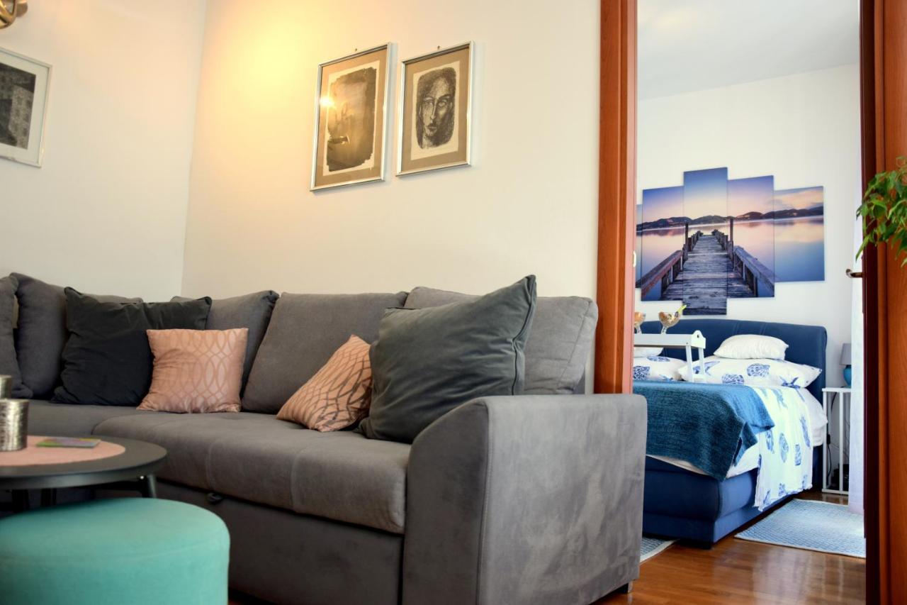 Apartment Marimar, Beachfront 1St Row 스플리트 외부 사진