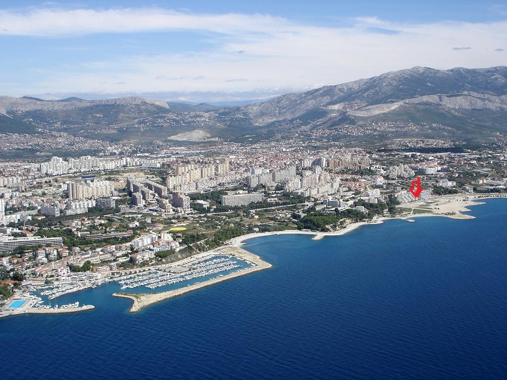 Apartment Marimar, Beachfront 1St Row 스플리트 외부 사진